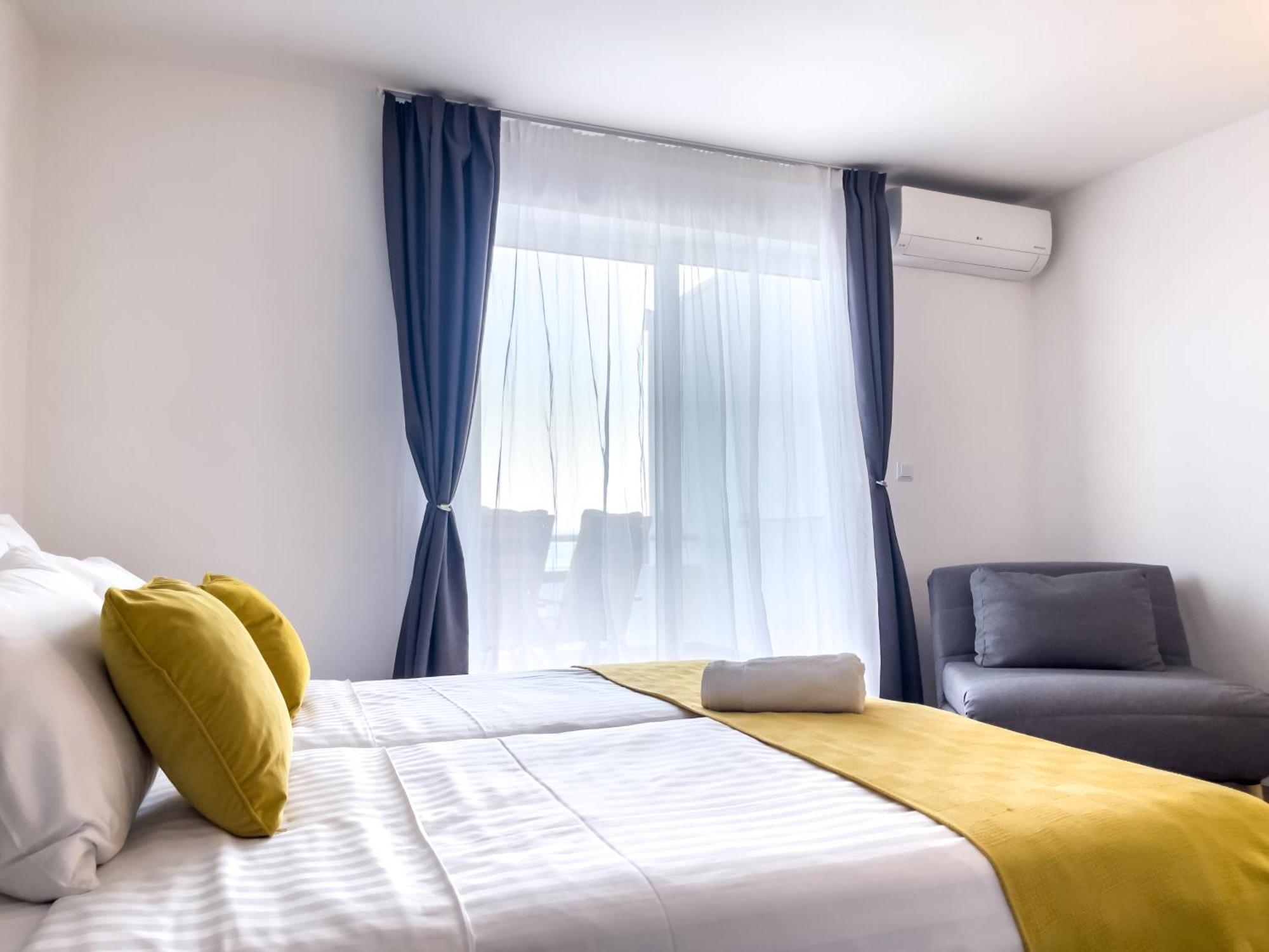 Apartments Goro Podstrana Luaran gambar